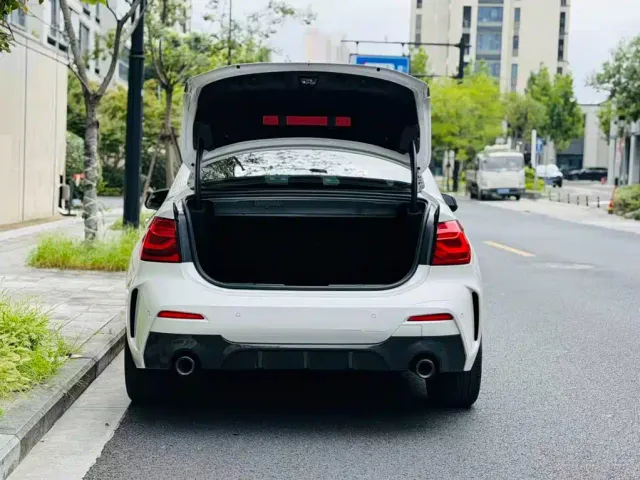 BMW 1 Series — Фото автомобиля 6