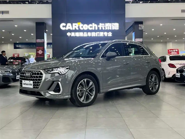 Фотография автомобиля — Audi Q3
