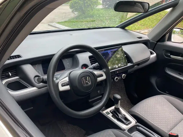 Honda Fit — Фото автомобиля 12