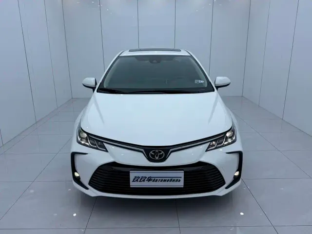 Toyota Corolla — Фото автомобиля 2