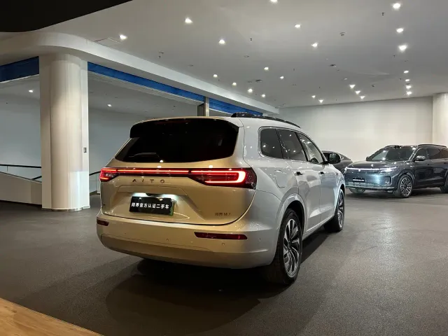 Aito M7 — Фото автомобиля 20