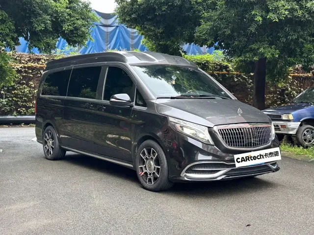 Фотография автомобиля — Mercedes-Benz V-Class