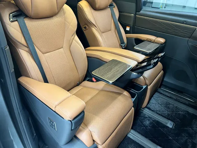 Toyota Alphard — Фото автомобиля 14