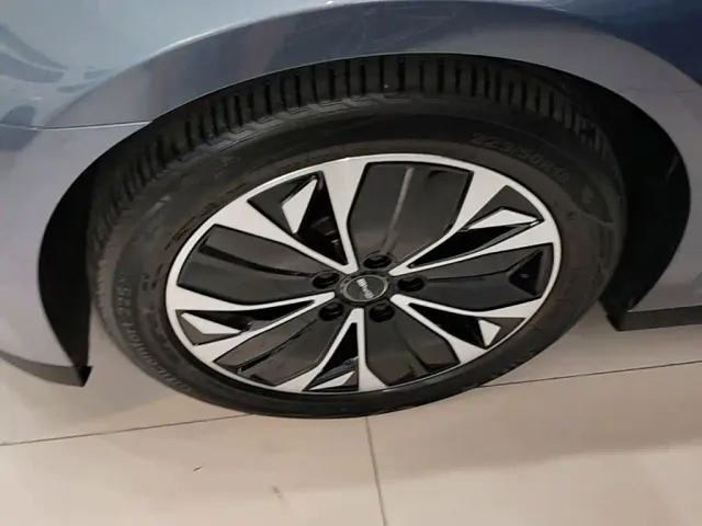 BYD Seal — Фото автомобиля 22