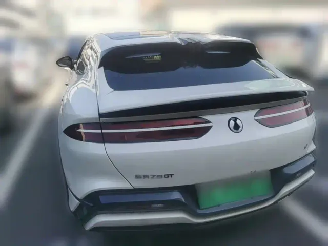 Denza Z9GT — Фото автомобиля 6