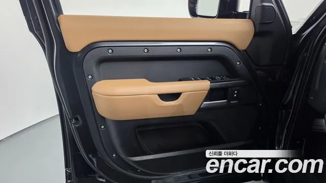 Land Rover Defender L663 — Фото автомобиля 24