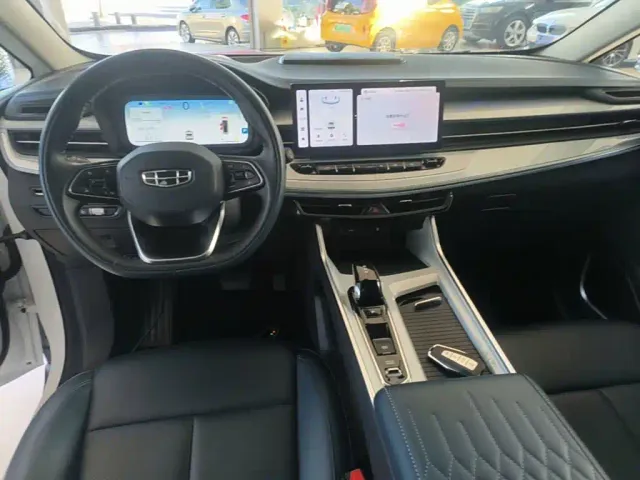 Geely Jiaji — Фото автомобиля 9