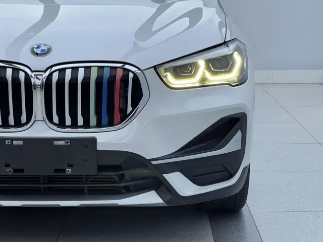BMW X1 — Фото автомобиля 11