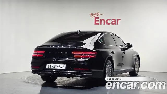 Genesis G80 Бензин 3.5 турбо AWD — Фото автомобиля 2