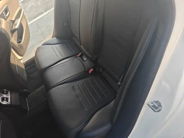 Mercedes-Benz C-Class — Фото автомобиля 14