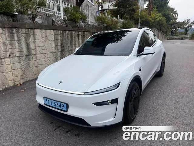 Фотография автомобиля — Tesla Model Y