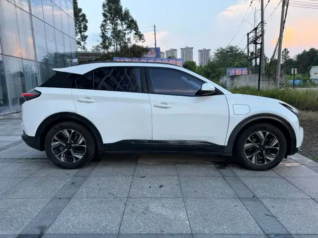 Nezha Auto Neta U 2023 Neta U-II Challenge Edition 500 (LFP) — Фото автомобиля 7