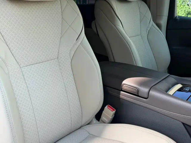 Toyota Vellfire — Фото автомобиля 10