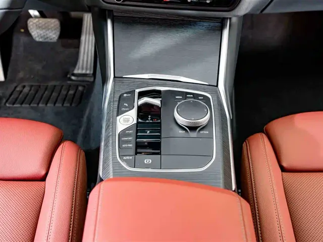 BMW 3 Series — Фото автомобиля 12