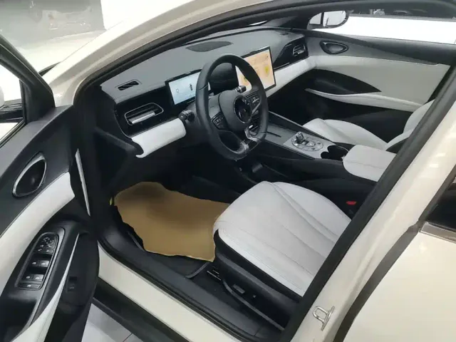 BYD Seal 06 — Фото автомобиля 15