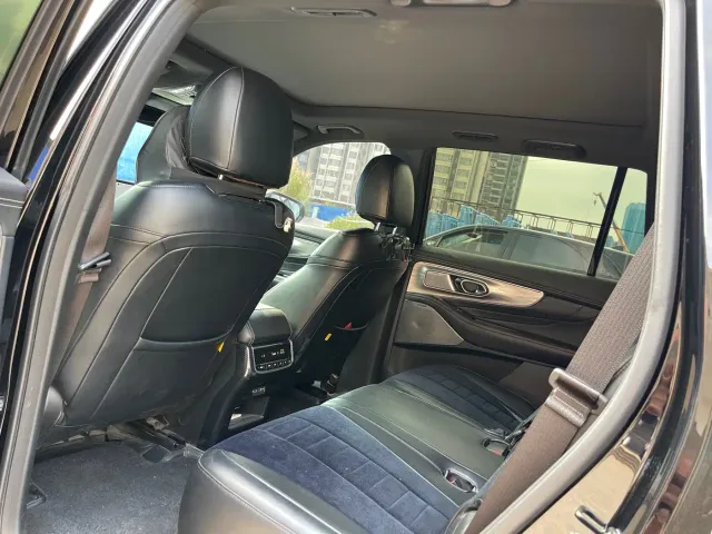 GAC Trumpchi GS8 — Фото автомобиля 7