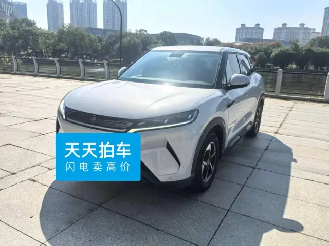 Фотография автомобиля — BYD Yuan UP