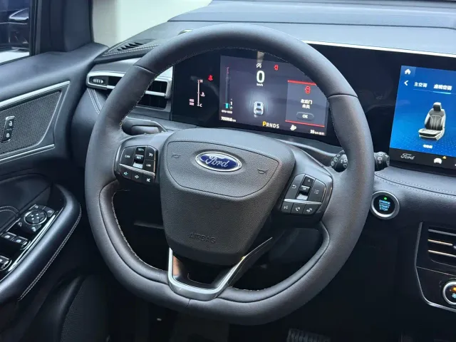 Ford Edge — Фото автомобиля 12