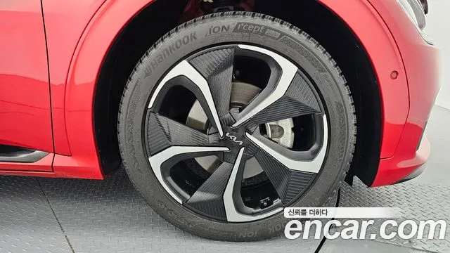 Kia EV6 — Фото автомобиля 5