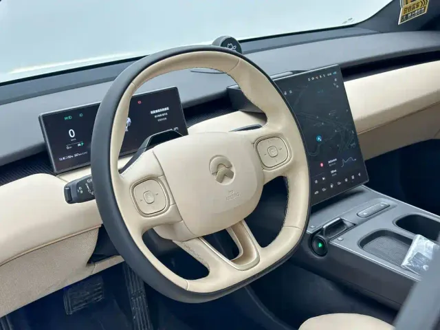 Nio ET5 — Фото автомобиля 15