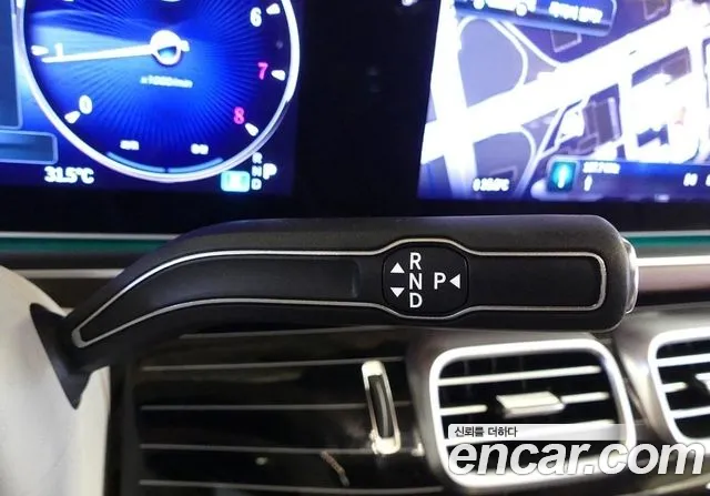 Mercedes-Benz GLS-Class — Фото автомобиля 10