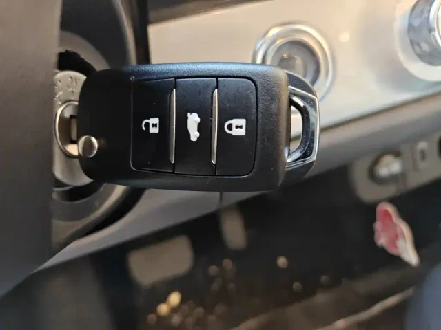 Changan Lumin — Фото автомобиля 9