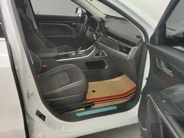 Haval H6 — Фото автомобиля 8