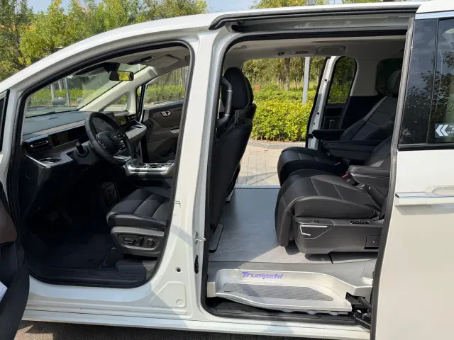 GAC Trumpchi E8 — Фото автомобиля 10
