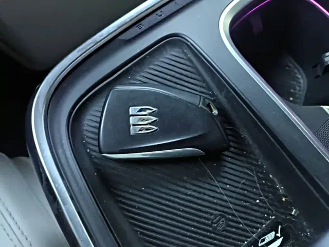 Buick Century 2023 2.0T 6-Seat World Edition — Фото автомобиля 8