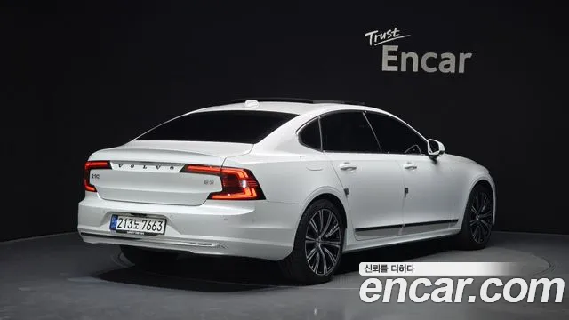 Вольво S90 — Фото автомобиля 2