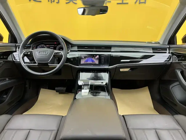 Audi A8 — Фото автомобиля 25