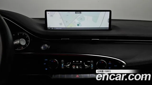 Genesis GV70 2.2 Дизель 2WD — Фото автомобиля 15