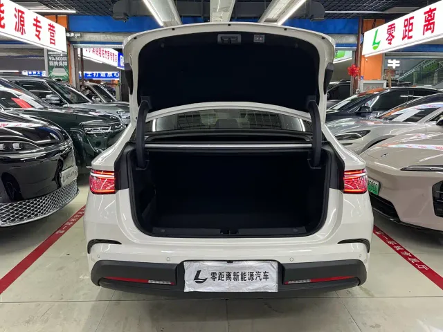 BYD Seal 07 DM-i — Фото автомобиля 16