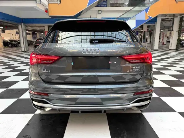 Audi Q3 — Фото автомобиля 16