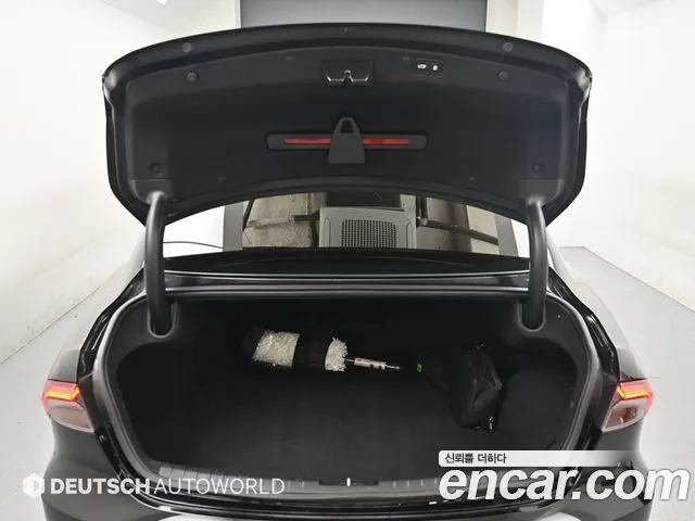 Hyundai Grandeur (New) Hybrid — Фото автомобиля 20