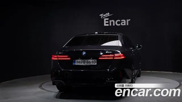 BMW 5-Series 5 серия (G60) 530i xDrive M Sport — Фото автомобиля 4