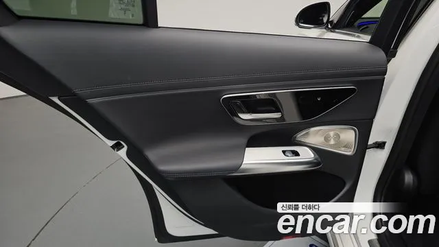 Mercedes-Benz E-Class W214 — Фото автомобиля 14