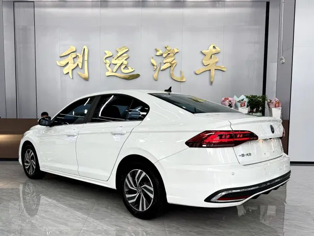Volkswagen Bora — Фото автомобиля 15