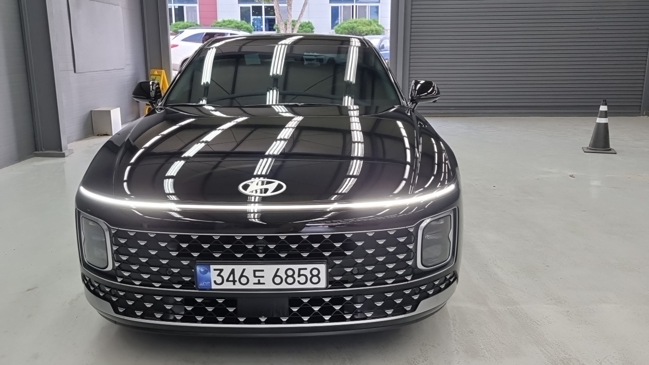 Hyundai Grandeur GN7 — Фото автомобиля 3