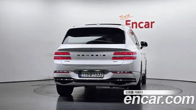 Genesis GV80 — Фото автомобиля 3