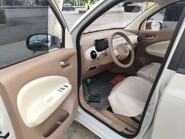 Wuling Hongguang Mini EV — Фото автомобиля 15
