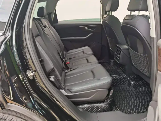 Audi Audi Q7 2023 45 TFSI quattro S line Sport — Фото автомобиля 26