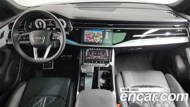 Audi Q8 55 TFSI quattro Premium — Фото автомобиля 6