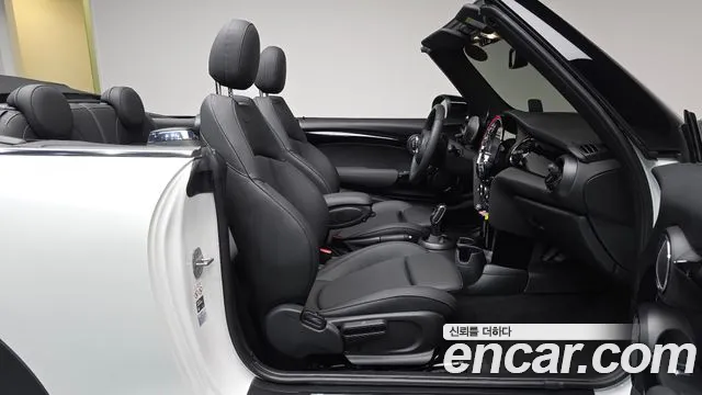 MINI Cooper Convertible — Фото автомобиля 16