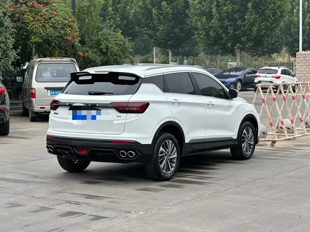 Geely Binyue — Фото автомобиля 5