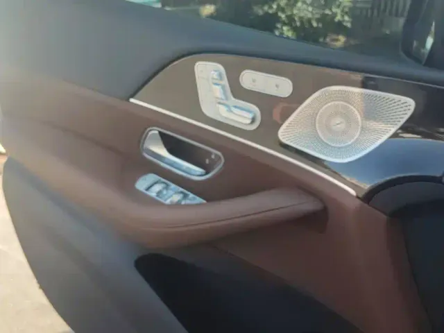 Mercedes-Benz GLE-Class — Фото автомобиля 7