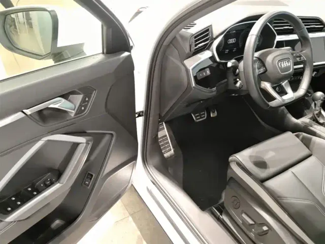 Audi Q3 — Фото автомобиля 15
