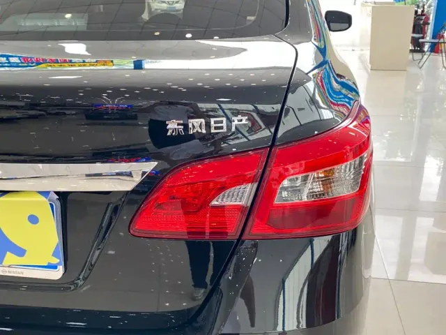 Nissan Sylphy — Фото автомобиля 14