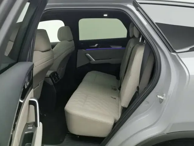 BYD Tang — Фото автомобиля 15