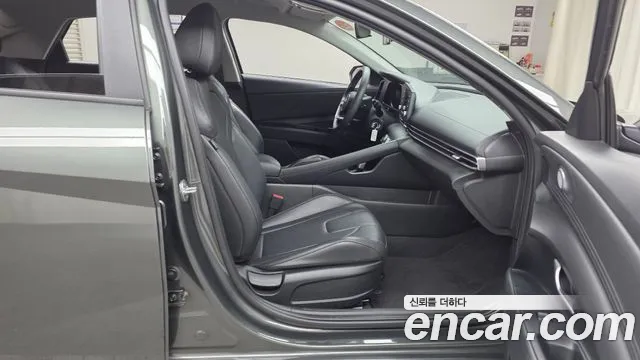 Hyundai Avante CN7 — Фото автомобиля 16